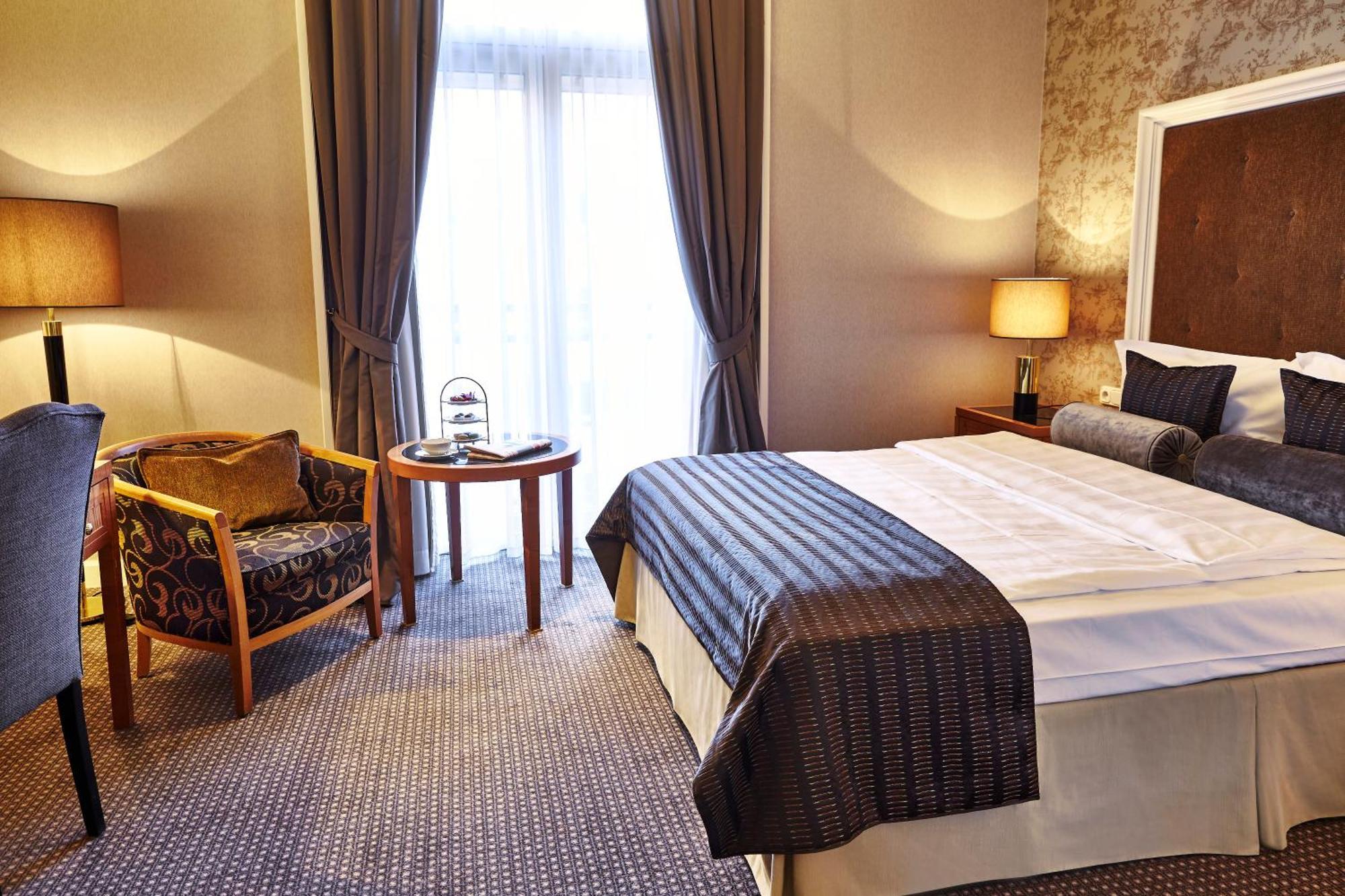 Superior Queen Room