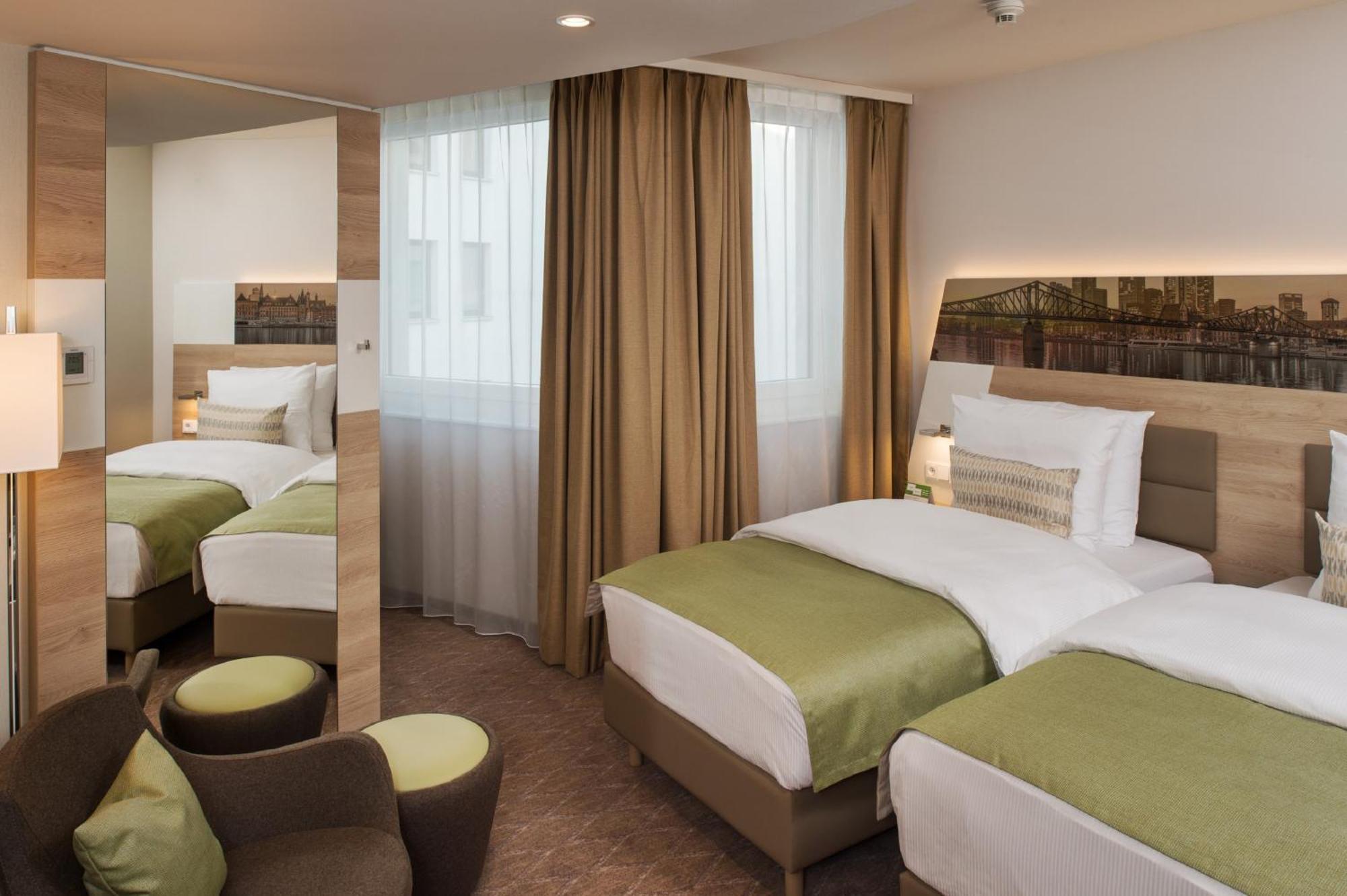 Standard Twin Room,1282380349:JPEG