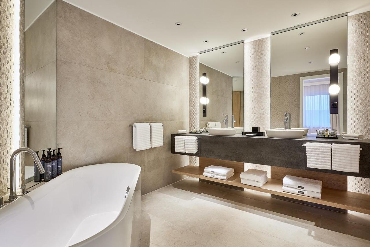 Presidential Suite Club lounge access 2 Bedroom Suite,1346207603:JPEG