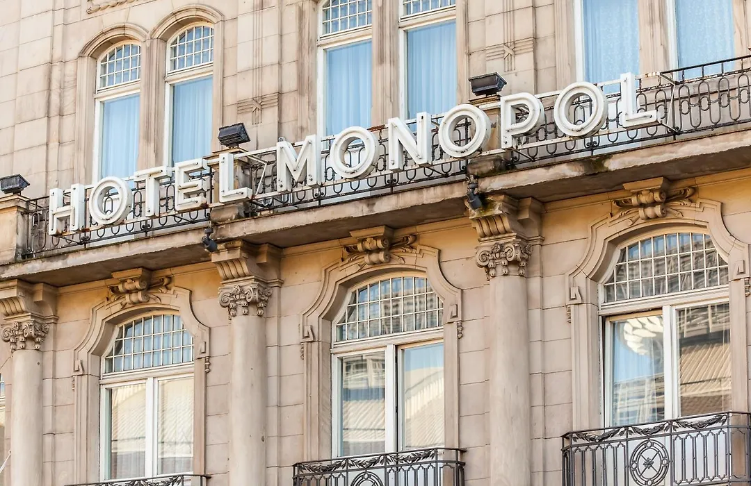 Hotel Monopol - Central Station-1
