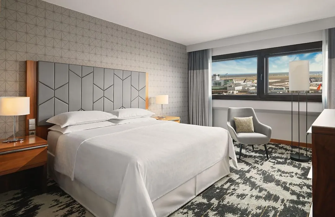 Sheraton Frankfurt Airport Hotel & Conference Center-1